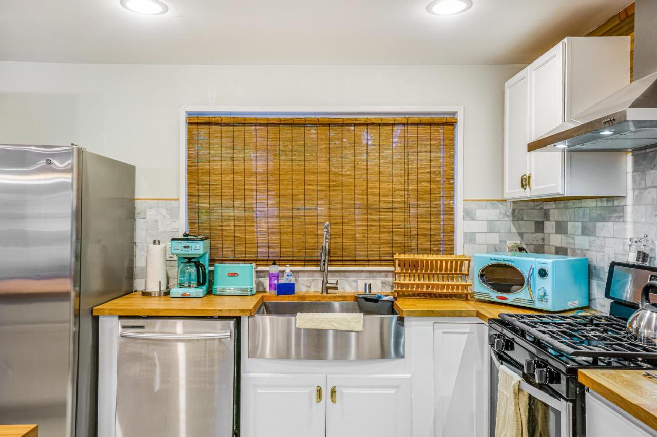 Rocky Point Retreat Villa Bremerton Bagian luar foto